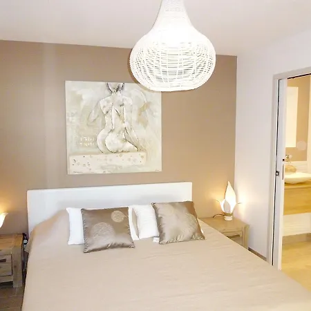 Cap D'agde Naturiste فيلة آجد